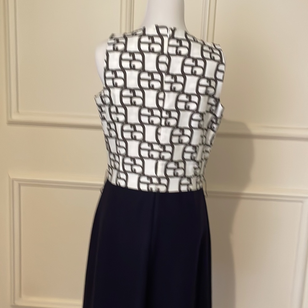Dress - Picture 4 of 8